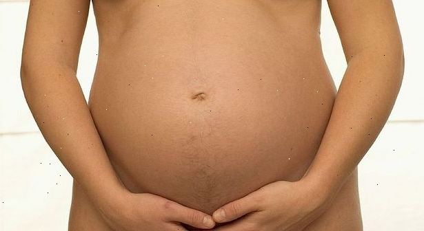 Hoe om terug in vorm te komen na een bevalling. Kiezen om borstvoeding te geven uw pasgeboren.