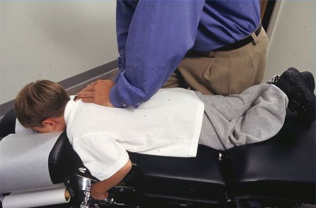 Hoe maak je een craniosacraal massage te geven. Zorg voor een ontspannen sfeer.