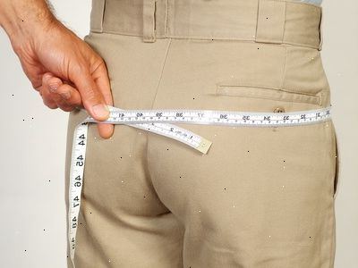 Hoe de zorg voor een gekneusde stuitje. Beheer van de pijn met medicijnen.