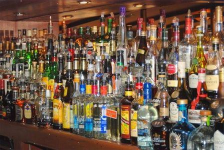 Hoe aan alcohol kiezen om een ​​kater te voorkomen